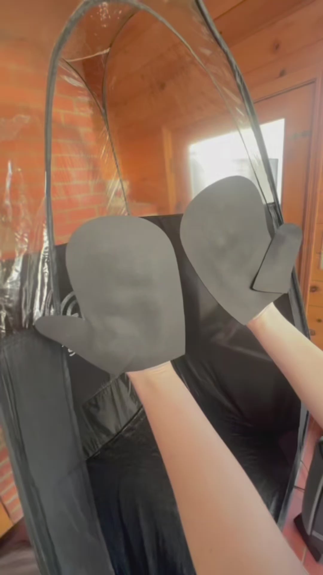Video of how to use Glo'guard hands and their results! No orange spray tan hands.